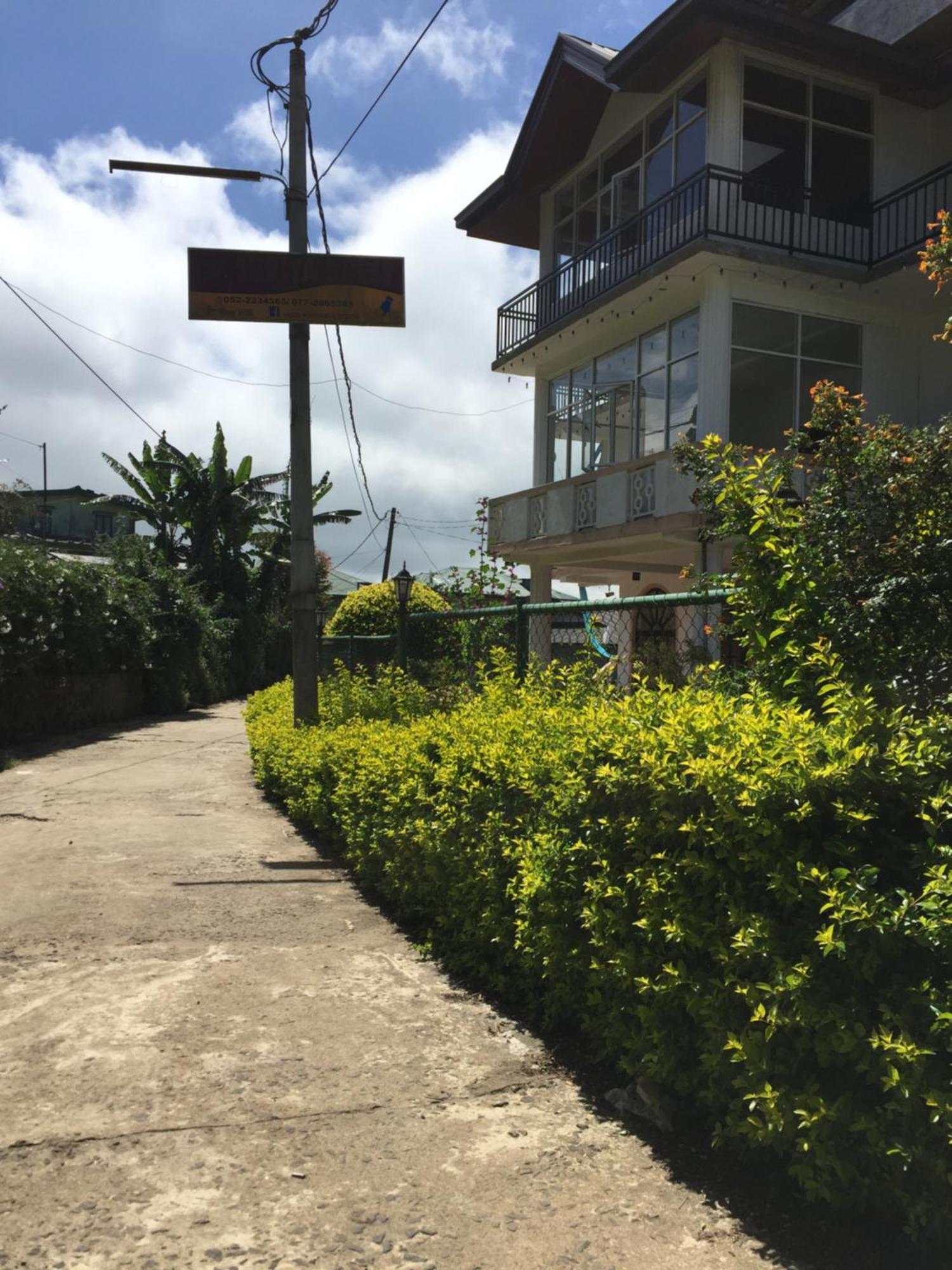 Suriya Guest Hotel Nuwara Eliya Buitenkant foto